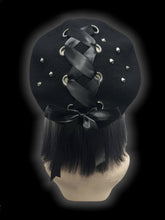 Y2K Black Lace-up Detail Studs Design Wool Beret