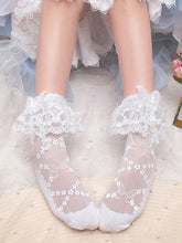 White Sweet Butterfly Print Single-layer Lace Trim Ankle Socks