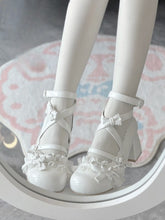 White Dreamy Lolita Mid-heel Shoes – Ruffled Lace, Romantic Heart Buckles & Bow Accents