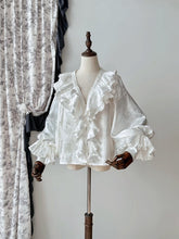 White Structured Ruffles V-neck Gothic Lolita Long Sleeves Shirt