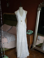 Vintage Rhinestones White Cutout Back V-neck Velvet Gown Evening Dress