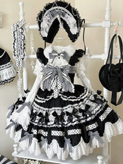 Clearance - Size M for Bust 85-92cm Black and White Old School Lolita Dress Bow Accents Scalloped Edge Trim Skirt