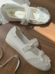 White Sweet Lolita Flat Shoes - Heart-Adorned Lace Trim Velcro Straps & Bow Details