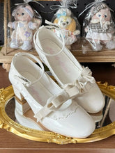 White Classic Lolita Mary Janes in PU with Floral Elements, Bow Details & Scalloped Hem