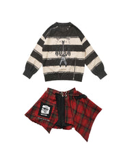 Zip Design Neckline and Hemline Gray and Creamy Striped Sweater