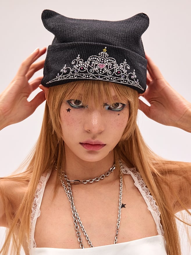 Y2K Crown Rhinestone Black Knitted Beanie