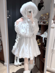 White Plush-Edged Hood Jirai Kei Cape with Lace Accents & Heart Shaped Buttons