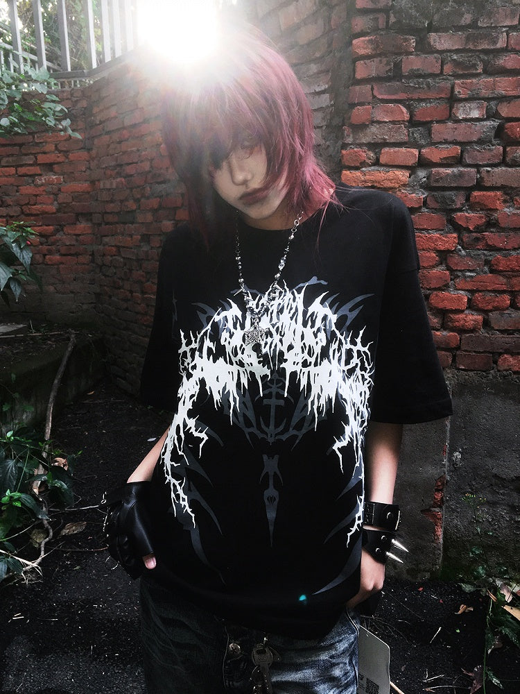 White/Black Gothic Dark Fantasy Graphic T-Shirt