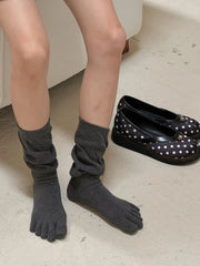 Slouchy Calf-Length Toe-Separated Socks