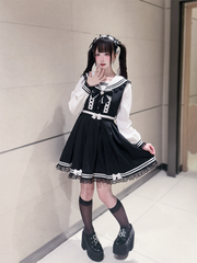 Jirai Kei Kawaii Dress: Black and White Bunny-Ear Sailor Collar Long Sleeve Dress with Lace Trim