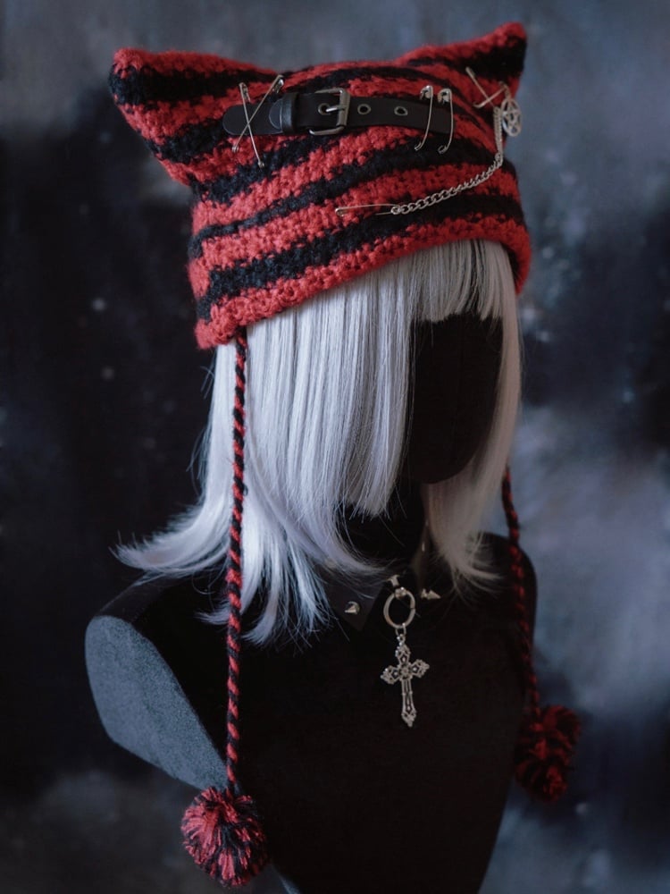 Black & Red Striped Cat Ear Knit Beanie – Gothic Harajuku Style
