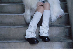 Heart-shaped Buckles and Pins Decorated White Knitted Leg Warmers
