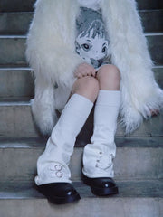 Heart-shaped Buckles and Pins Decorated White Knitted Leg Warmers
